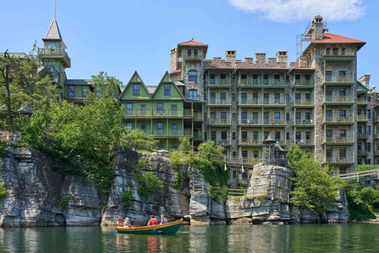 Top Eco Friendly Family Resorts in America: Sustainability Guide